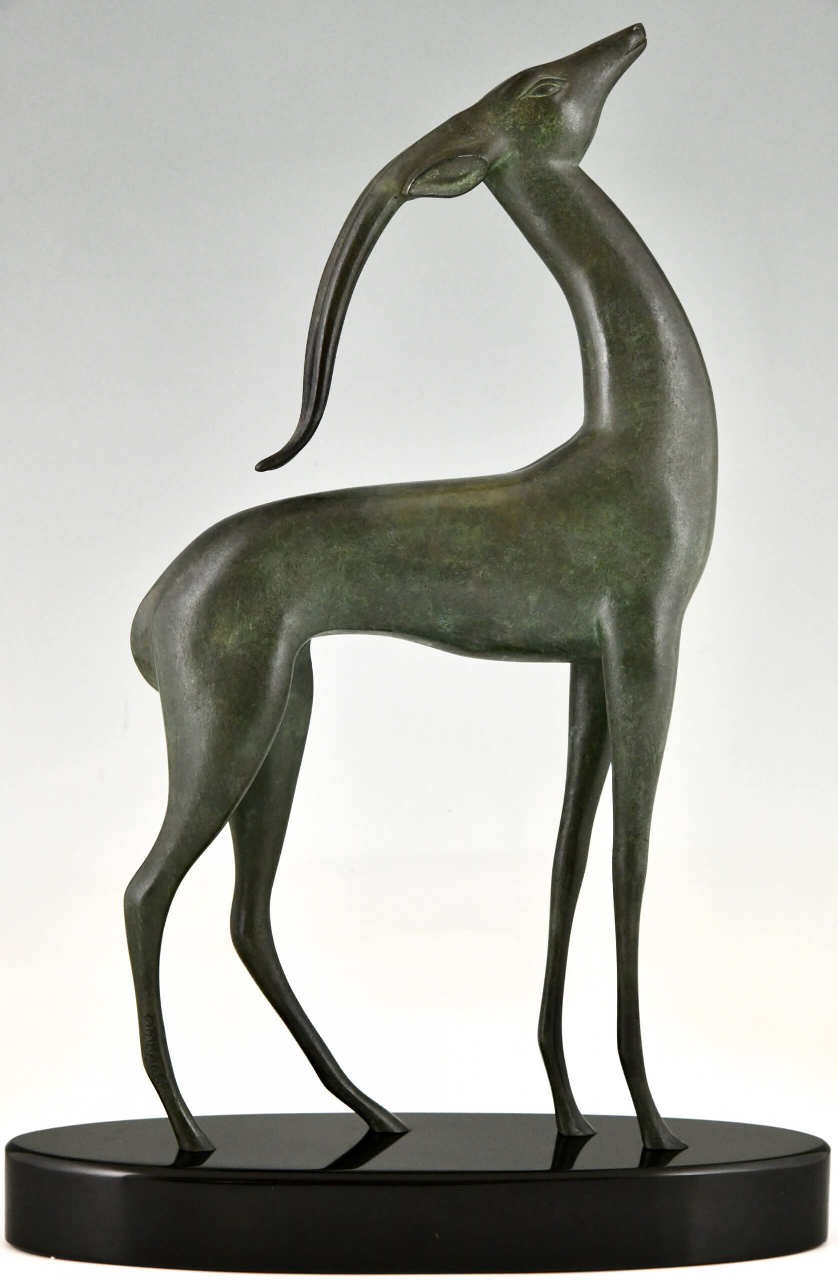 Antilope sculpture en bronze Art Déco