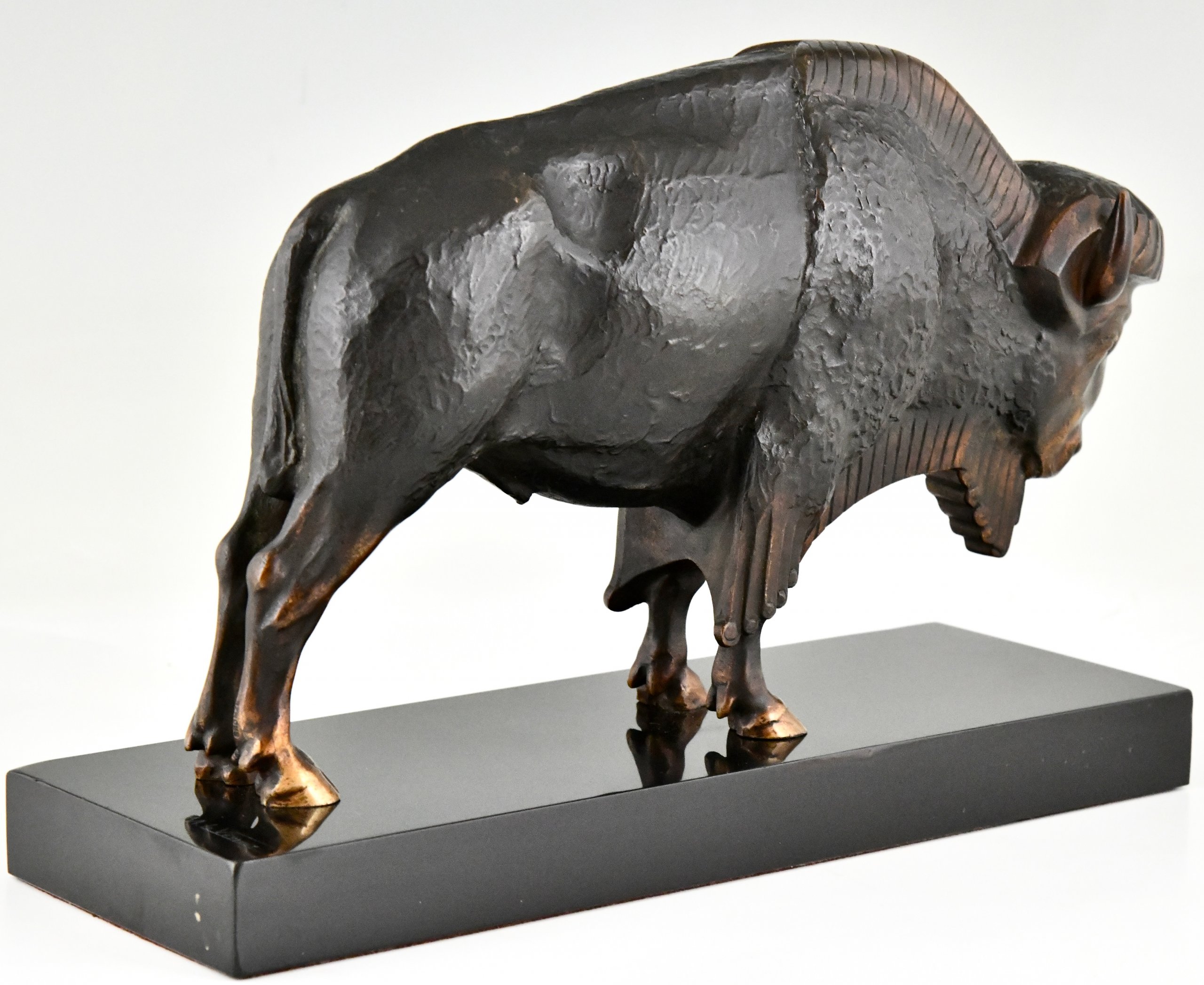 Art Deco bronzen bizon sculptuur