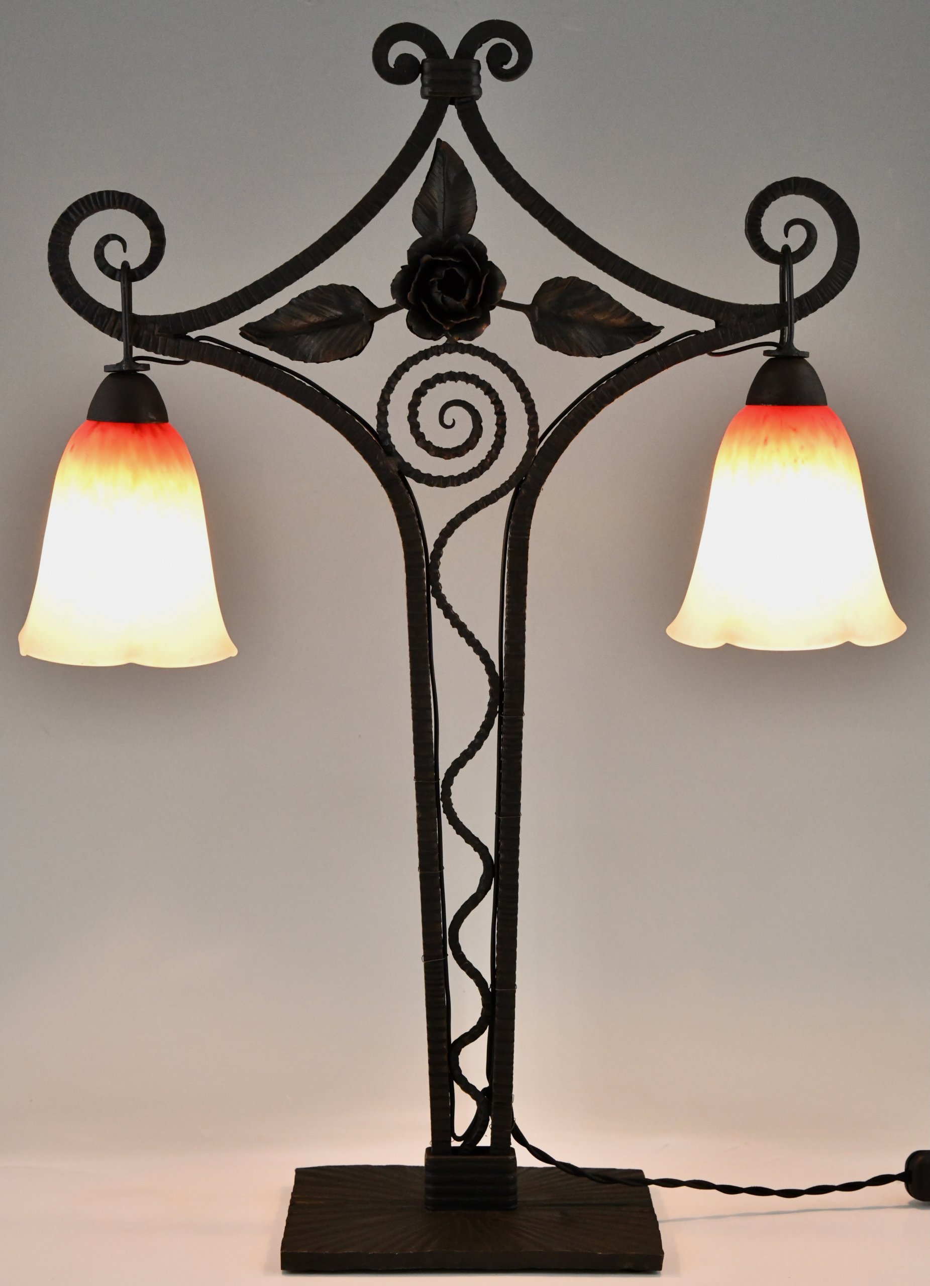 Art Deco double light table lamp
