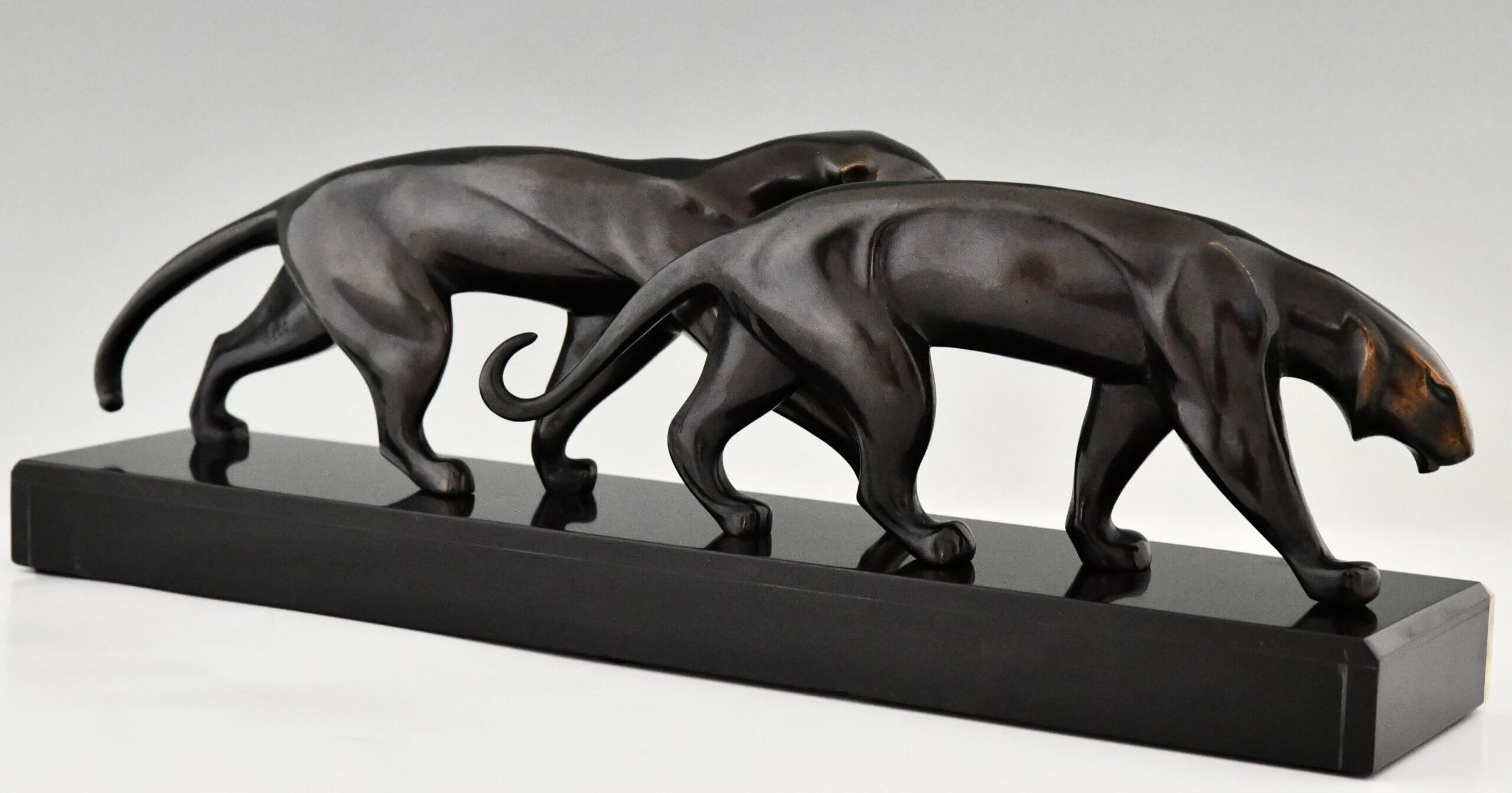 Art Deco Bronzeskulptur zwei Panther