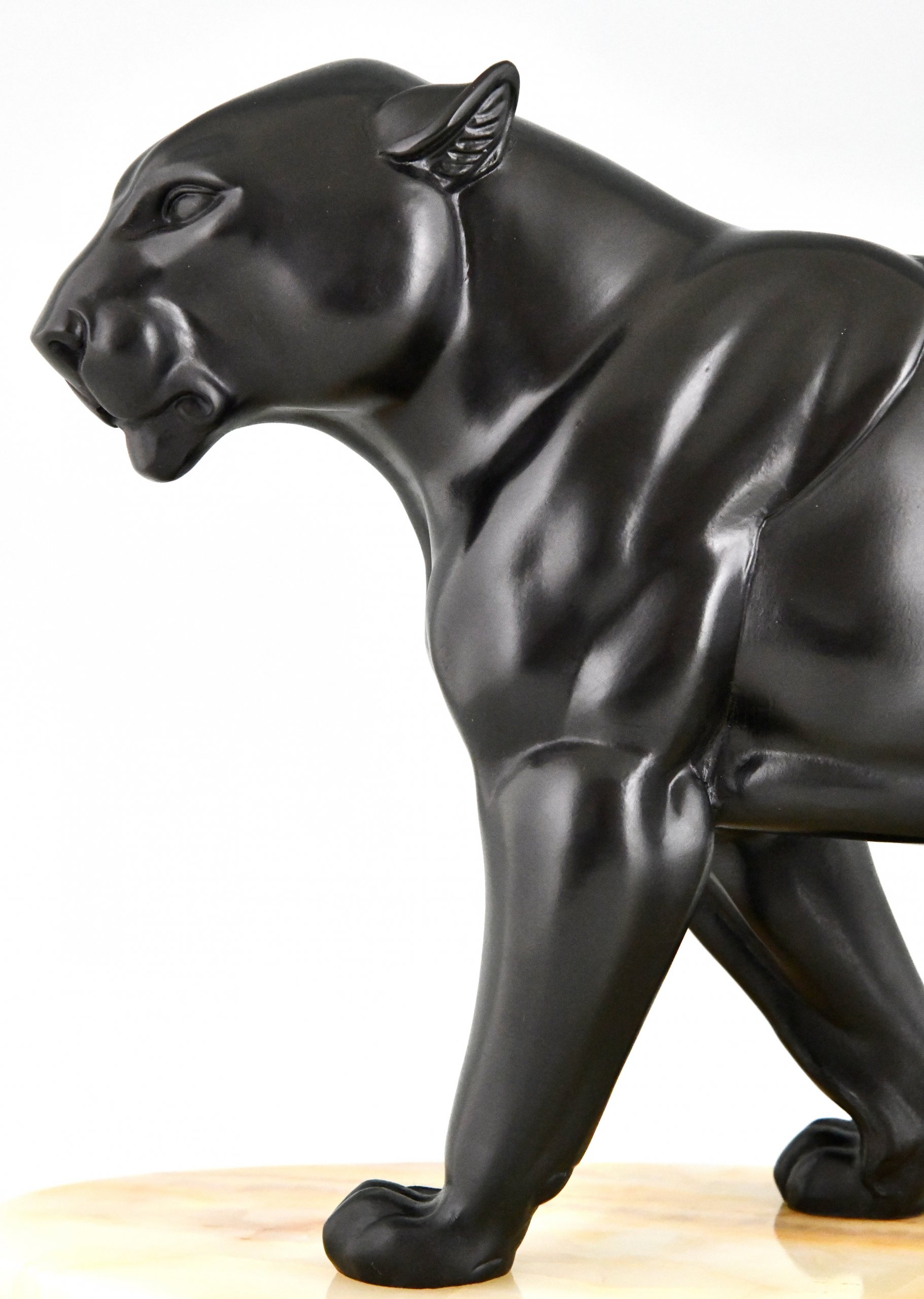 Art Deco panther sculpture Art Deco panther sculpture
