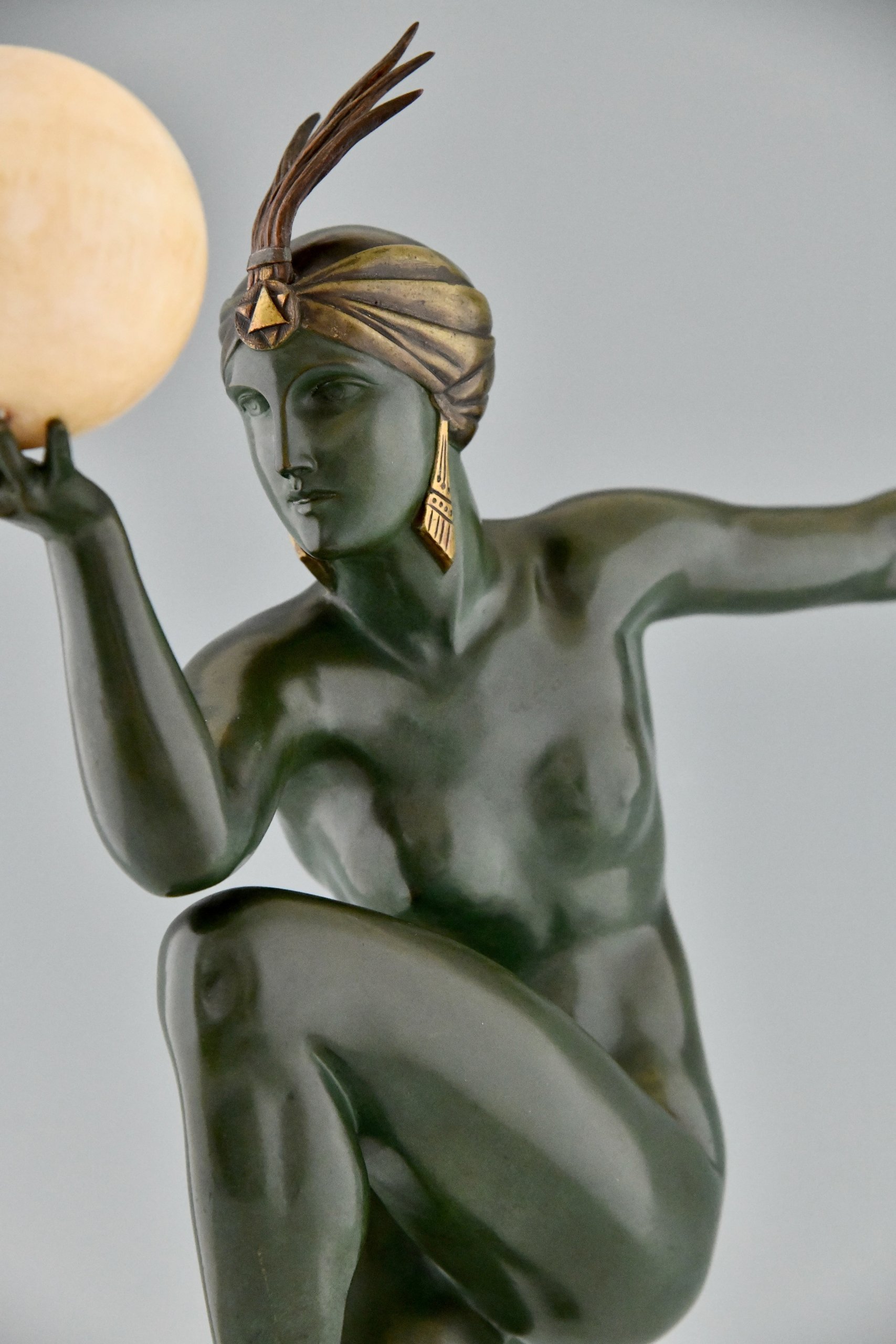 Art Deco Bronze Sculpture Ball Dancer STELLA Art Deco Bronze Sculpture Ball Dancer STELLA