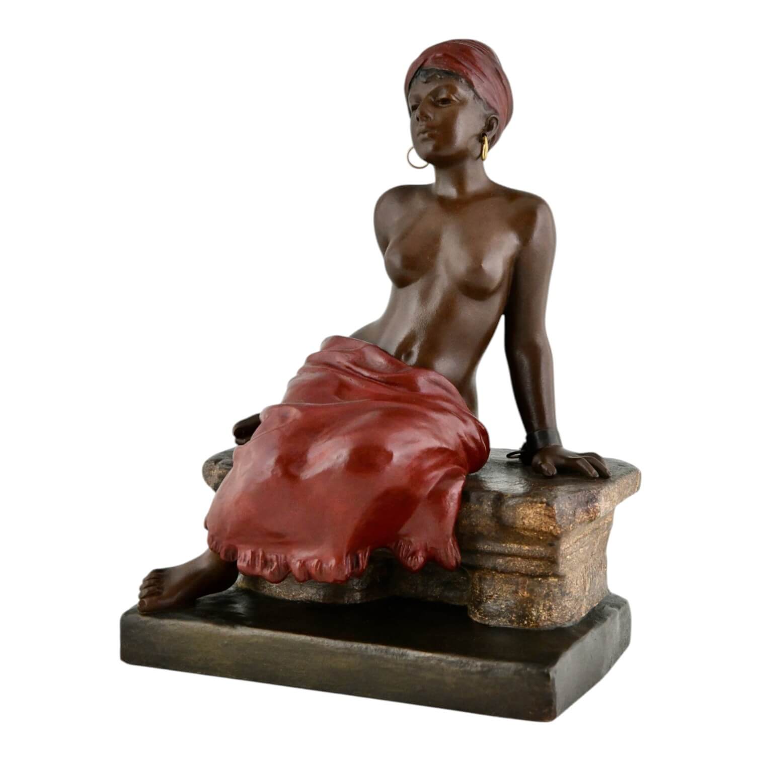 Sculpture orientaliste Art Nouveau femme assise Sculpture orientaliste Art Nouveau femme assise